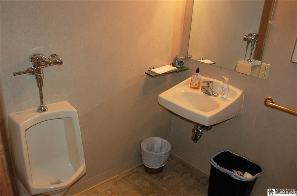 1285 N Main St, Jamestown, NY 14701
